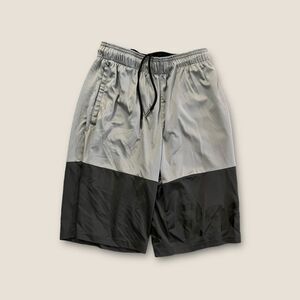 Reebok Colorblock Athletic Basketball Shorts Gray Black Small